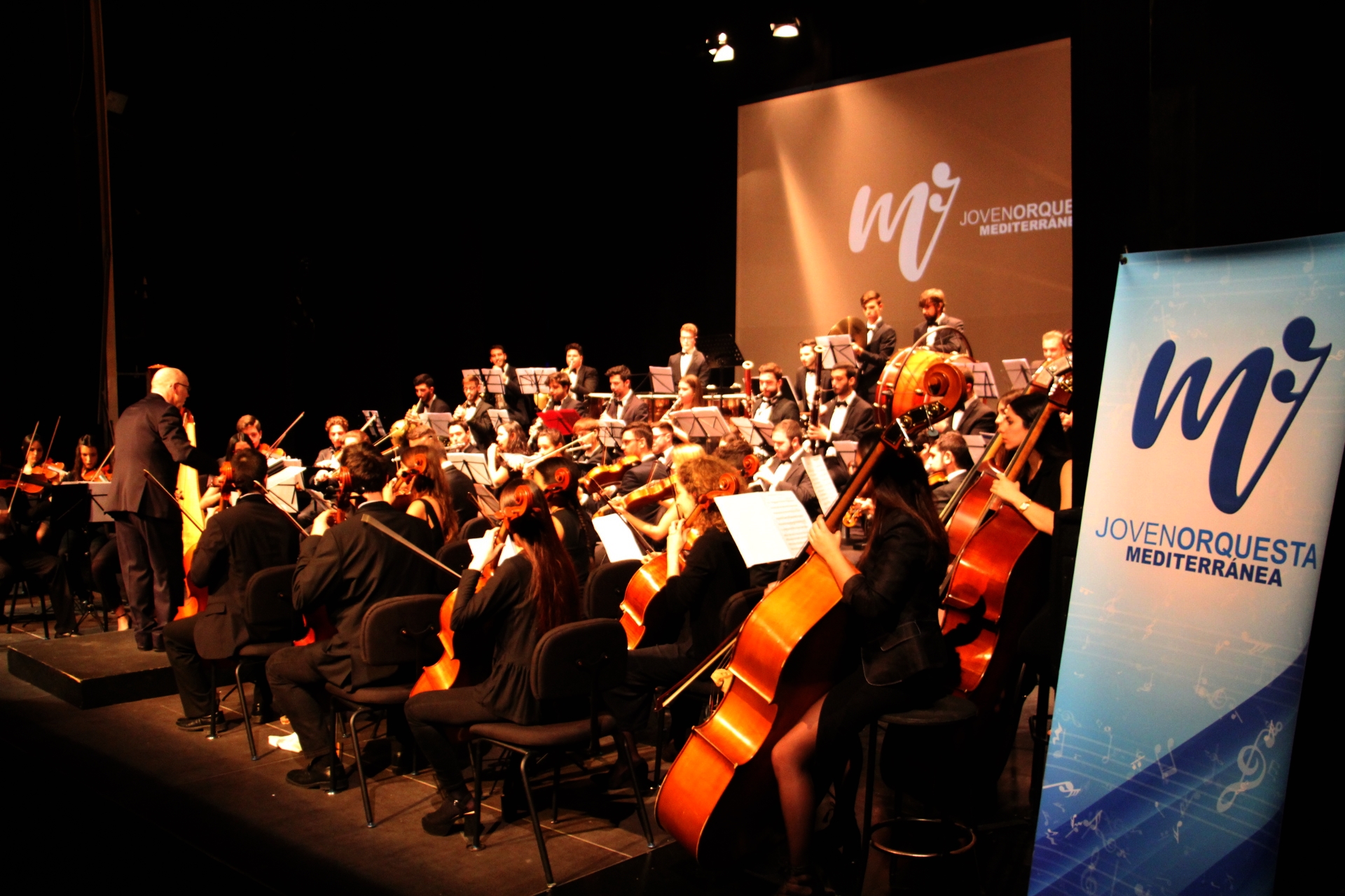 JOVEN ORQUESTA MEDITERRANEA OFRECIO CONCIERTO AÑO NUEVO EN ALMUÑECAR 18